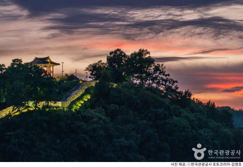 공주 야경 명소 추천! 공산성 야간개장·주차장·입장료·근처 카페