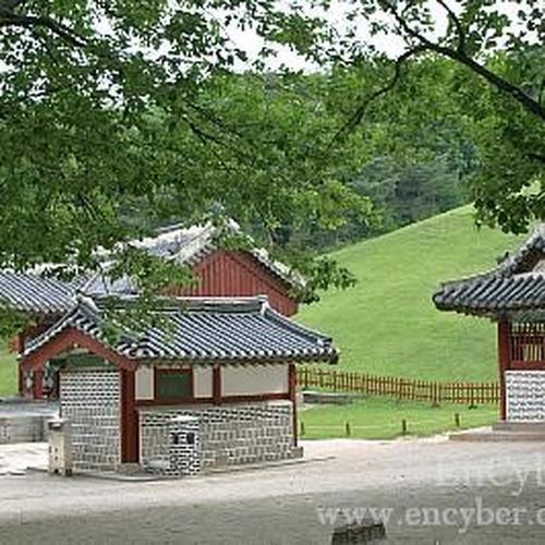 정릉: 역사와 자연이 어우러진 유적지