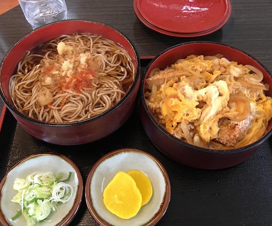 일본 후라노 여행 중 꼭 가봐야 할 맛집 베스트 10｜현지인 로컬 식당 추천 리스트