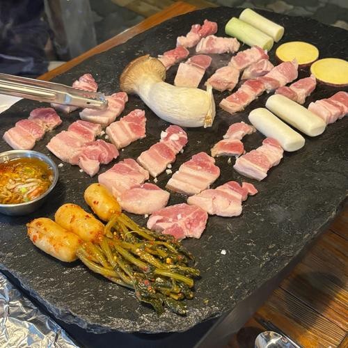 불효자 성수: 성수 지역의 고깃집|성수동 삼겹살 맛집 추천 불효자 성수: 성수 지역의 고깃집